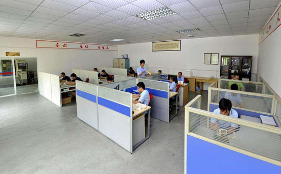 現(xiàn)在深圳手板廠技術(shù)越來越先進(jìn)，高端手板夠與產(chǎn)品媲美，而成型速度快剛好是手板的一大特點(diǎn)